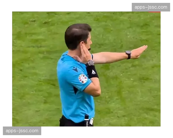 河南队纳萨里奥斜长传精准，钟义浩内切传中助攻古斯塔沃