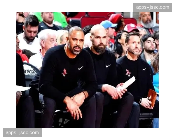 火箭九人轮换变十人乌度卡根据状态调整阵容